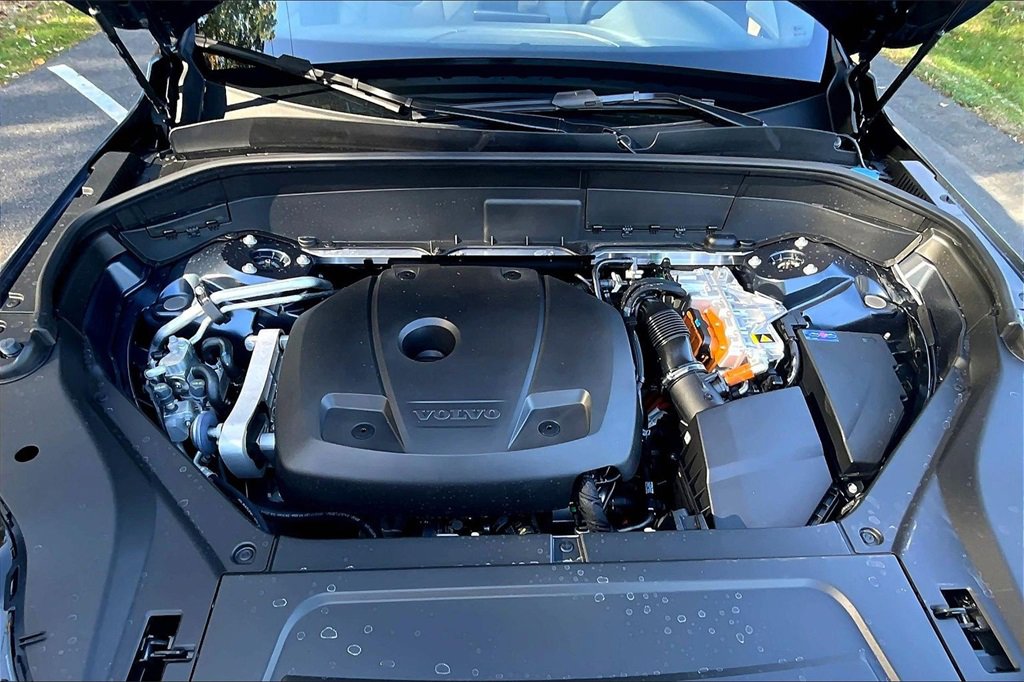 New 2026 Volvo XC90 T8 Plus image 12