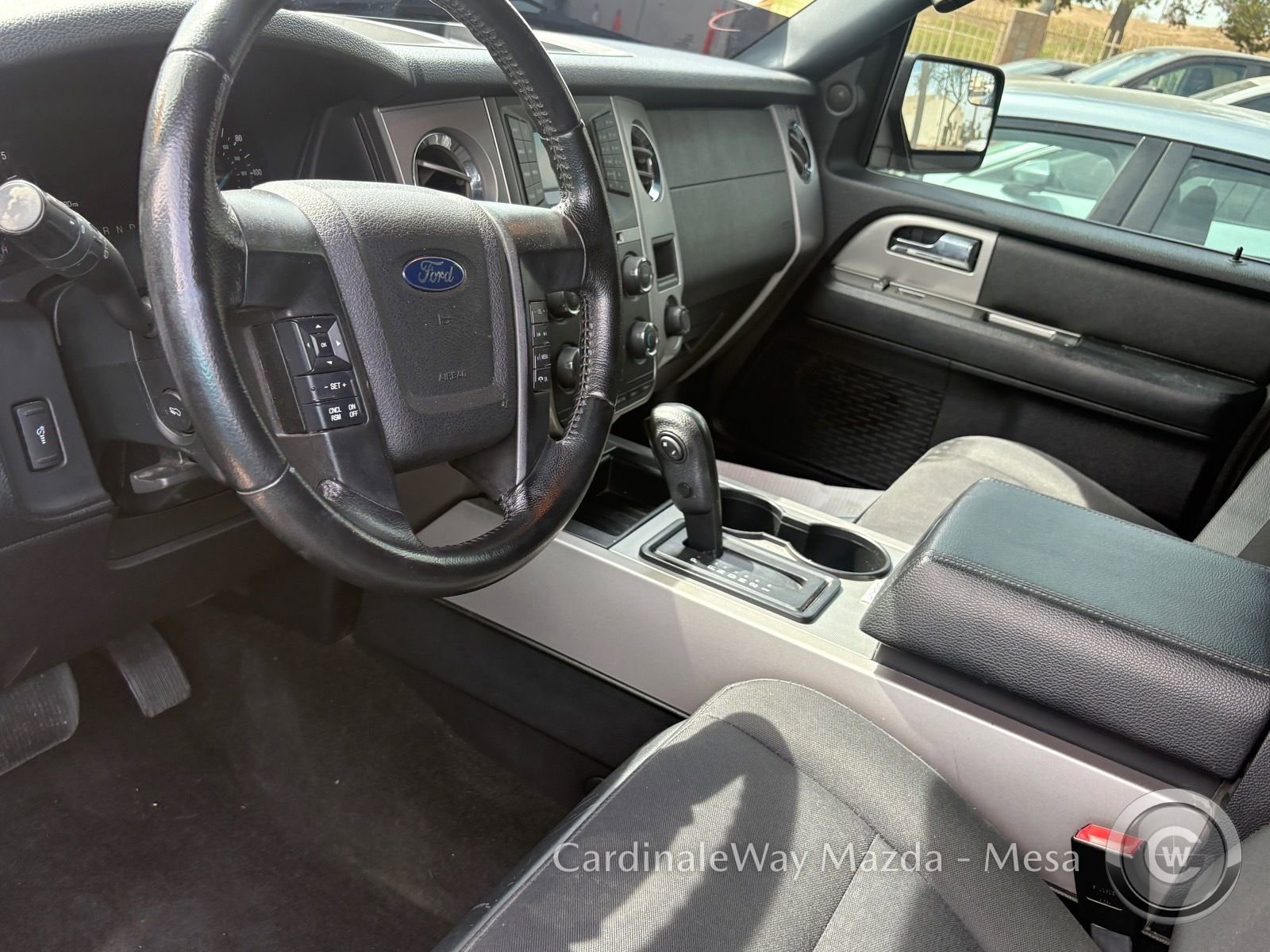 Used 2017 Ford Expedition XLT image 10