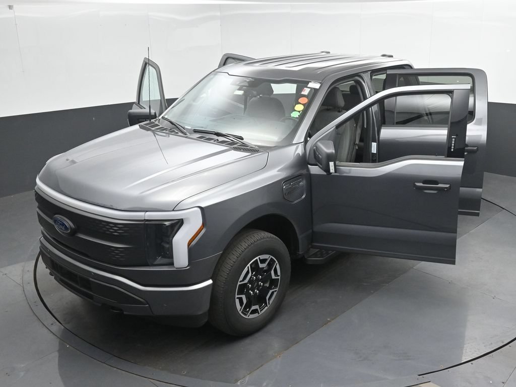 Used 2023 Ford F150 Lightning XLT AWD/4WD image 47