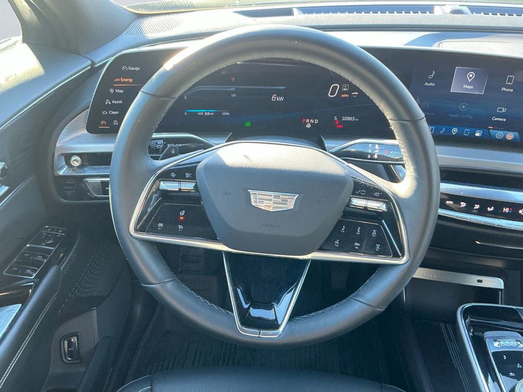 Used 2024 Cadillac Lyriq Sport image 13