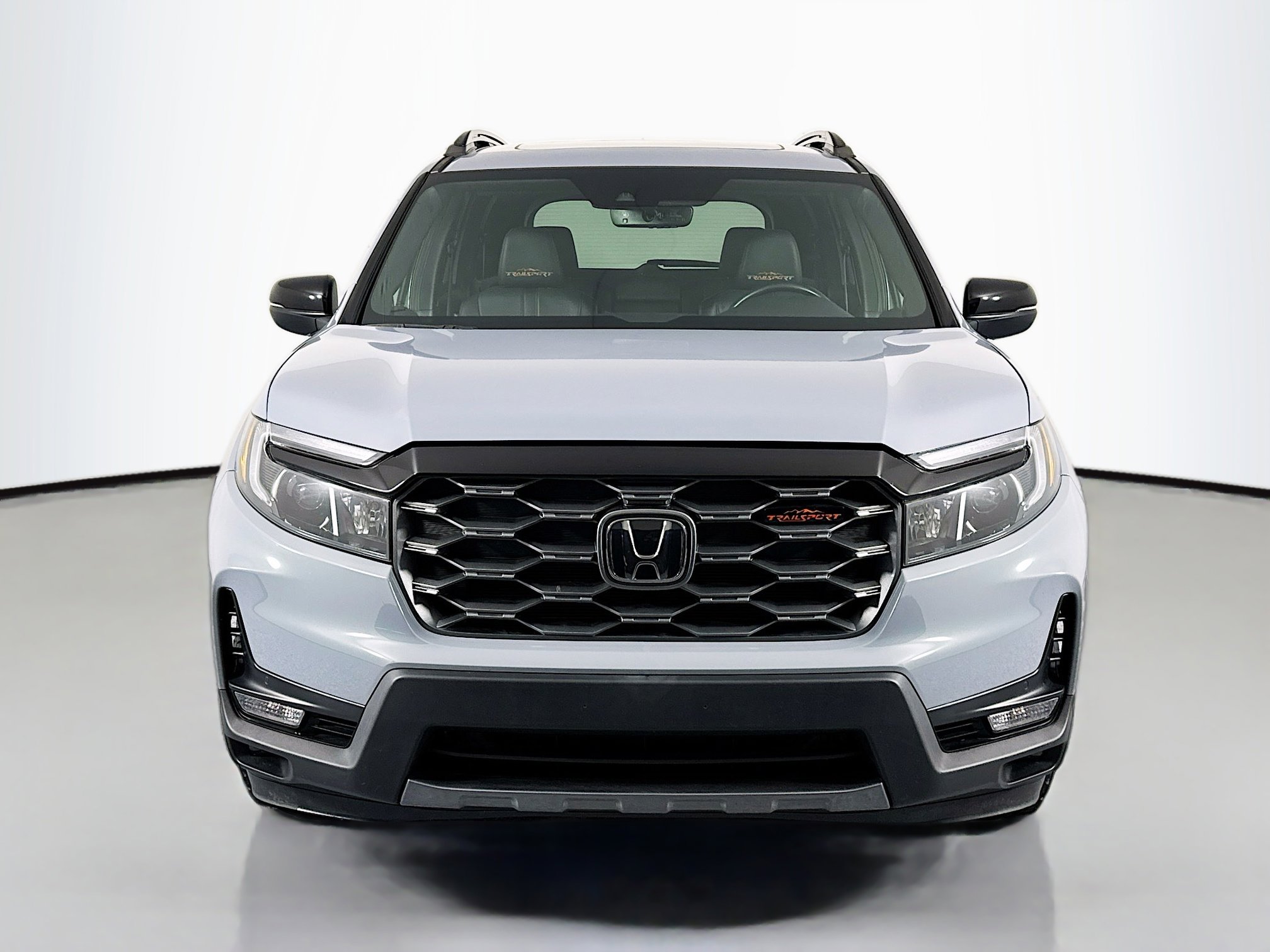 Certified 2023 Honda Passport TrailSport image 2