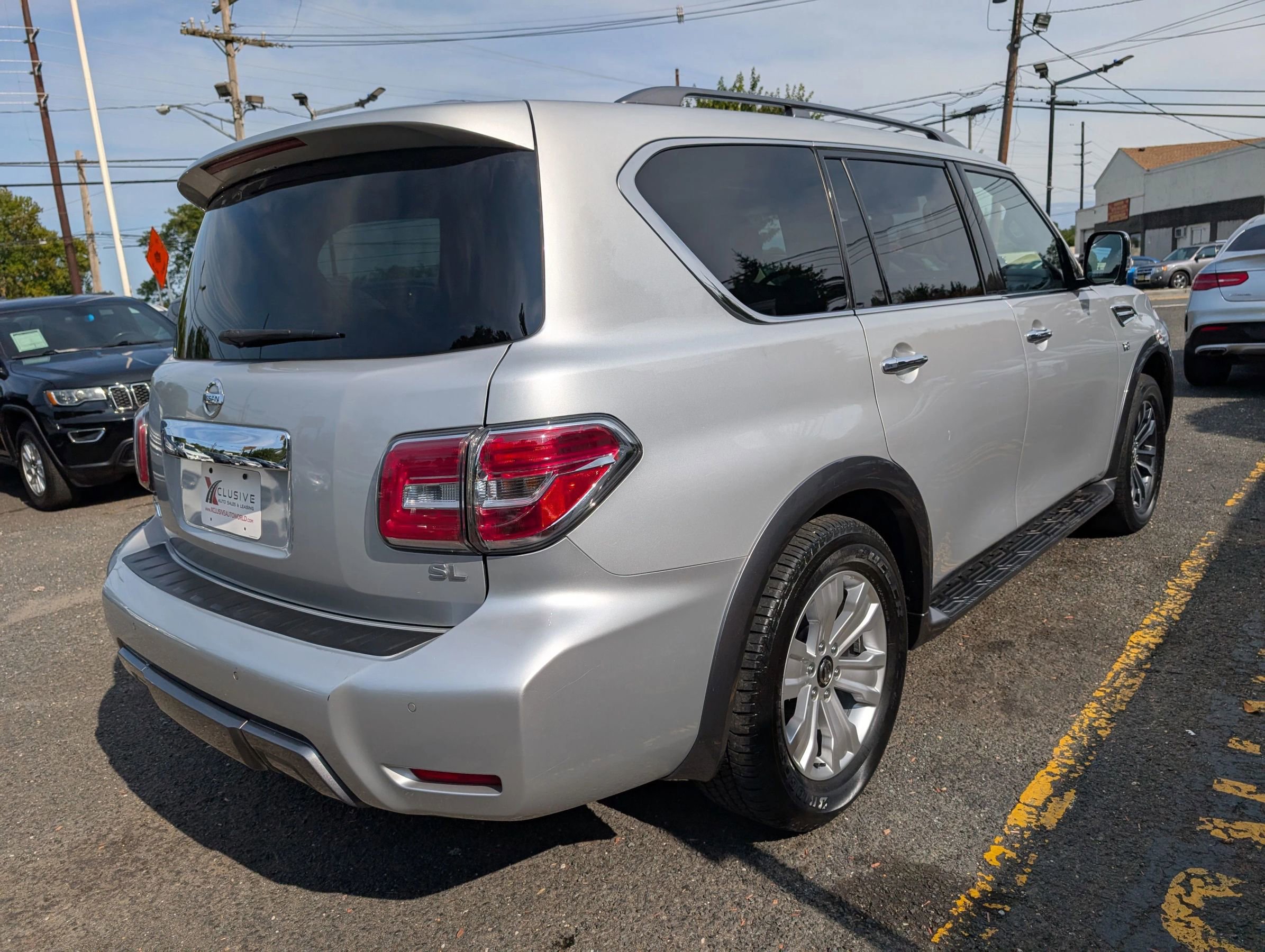Used 2019 Nissan Armada SL w/ Premium Package image 3