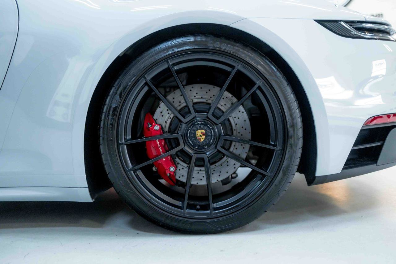 Used 2024 Porsche 911 Carrera GTS image 35