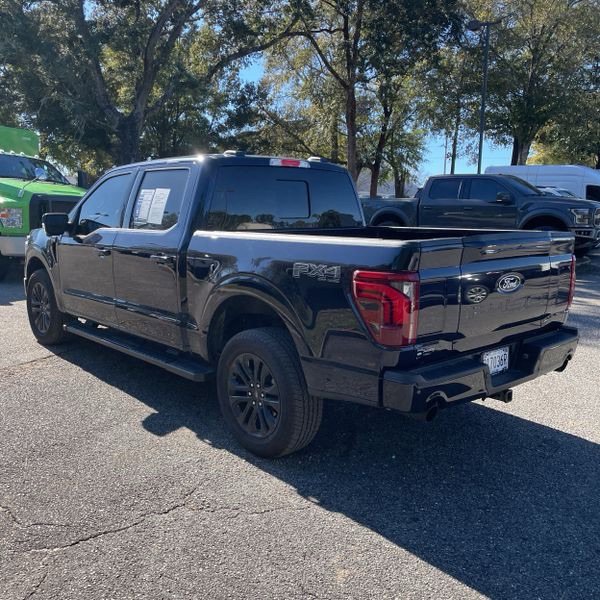 Used 2025 Ford F150 Lariat w/ Equipment Group 501A Mid image 3