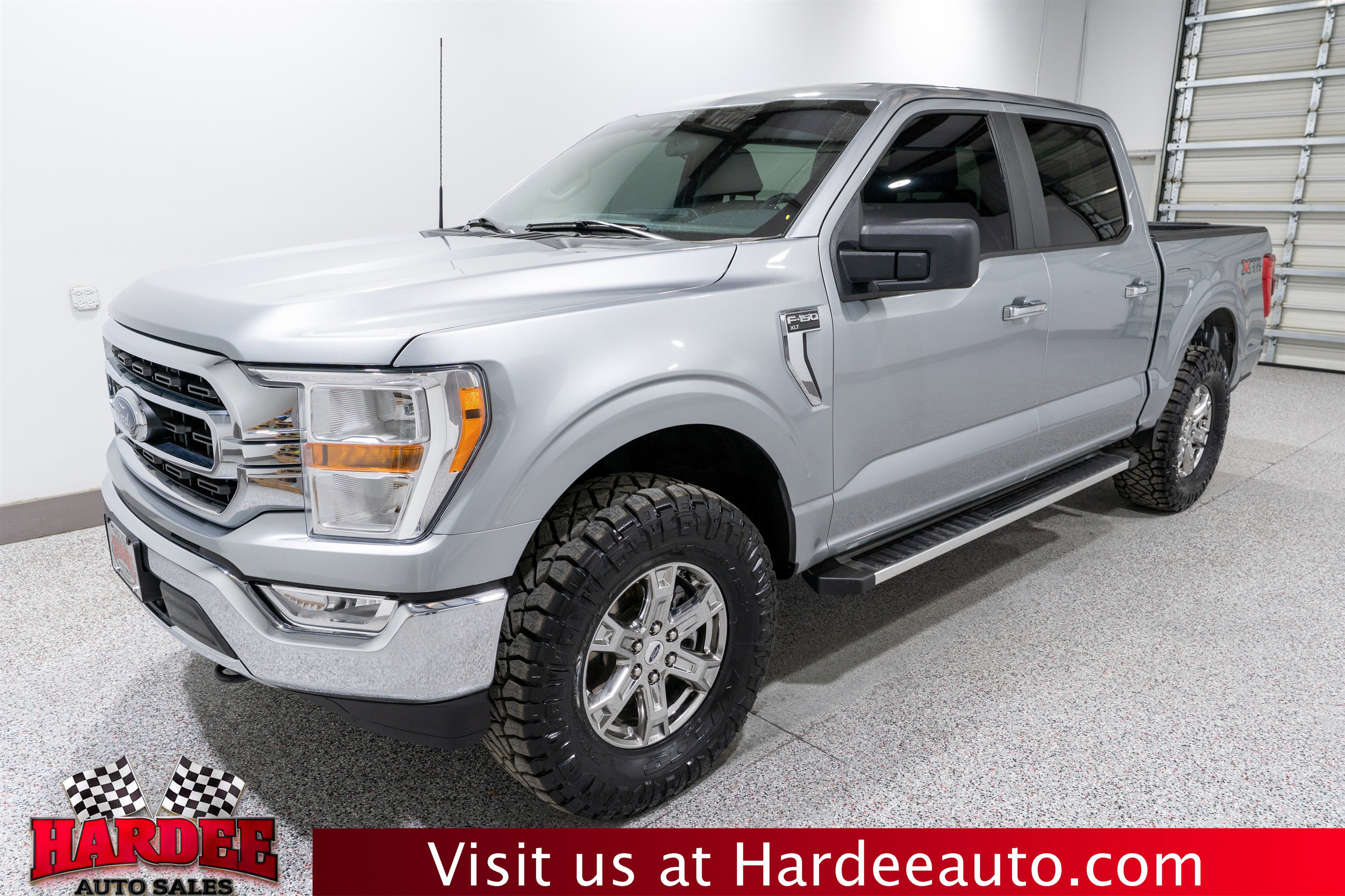 Used 2023 Ford F150 XLT w/ XTR Package image 2