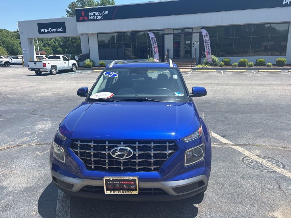 Used 2025 Hyundai Venue SEL FWD image 8