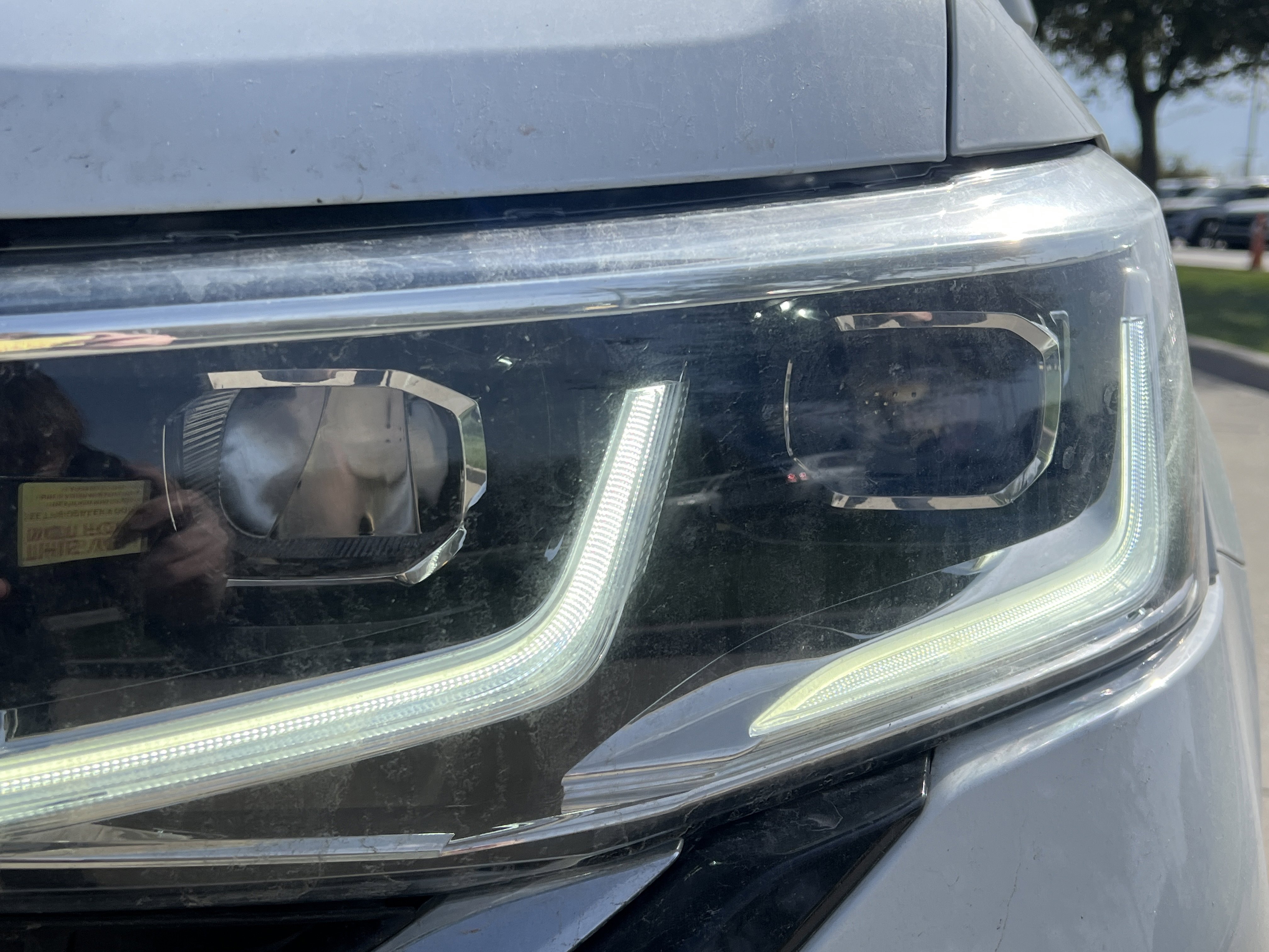 Certified 2023 Volkswagen Taos SEL image 6