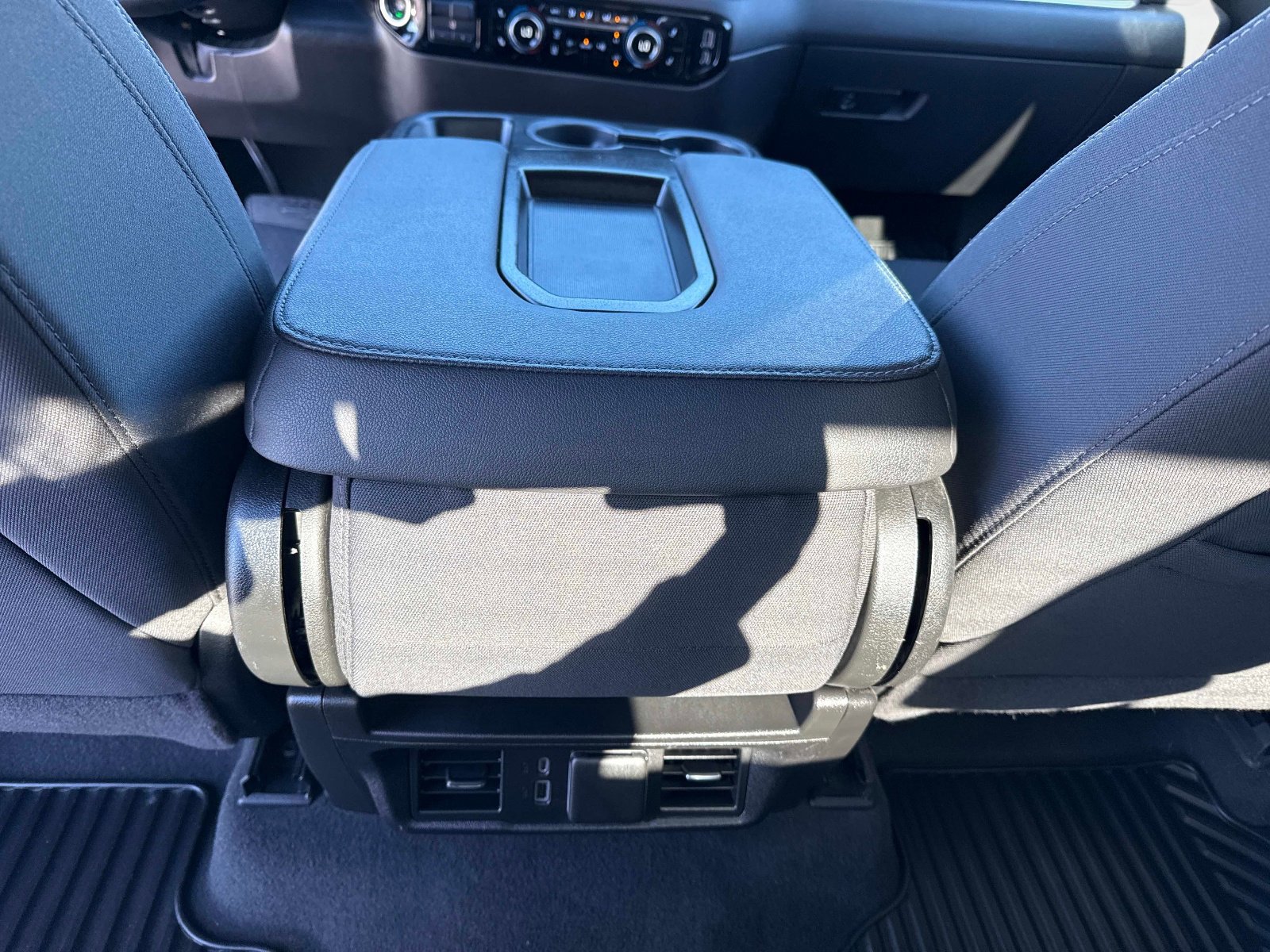 Used 2025 Chevrolet Silverado 1500 LT image 17