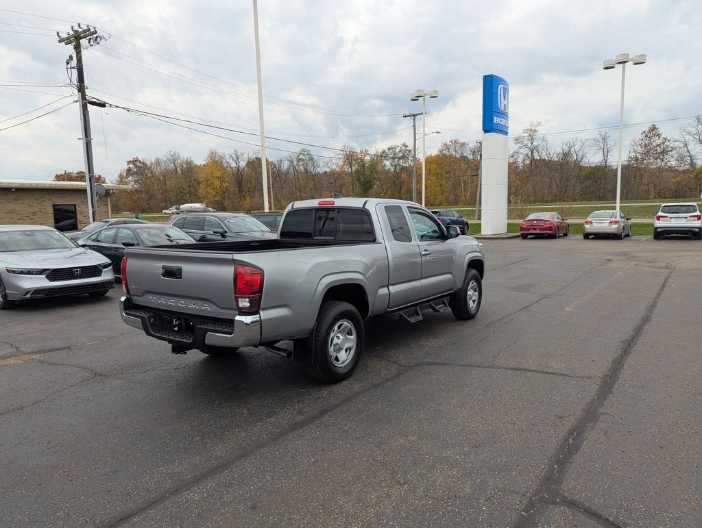 Used 2019 Toyota Tacoma SR w/ SR Convenience Package image 3