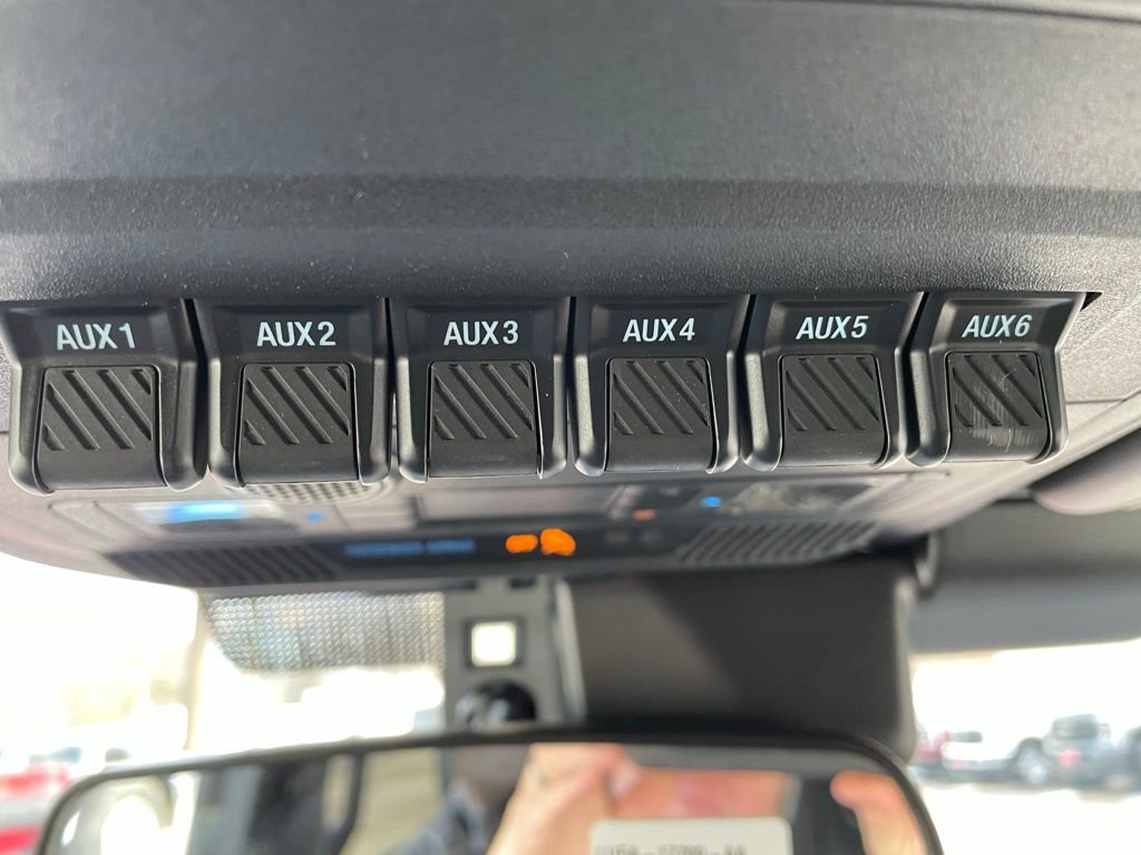 New 2025 Ford Bronco Big Bend w/ Black Diamond Package image 17