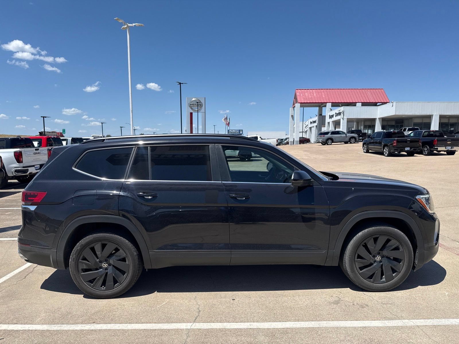 Used 2024 Volkswagen Atlas SE FWD image 5