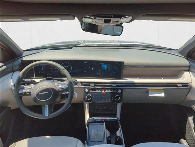 New 2025 Hyundai Tucson Limited image 15