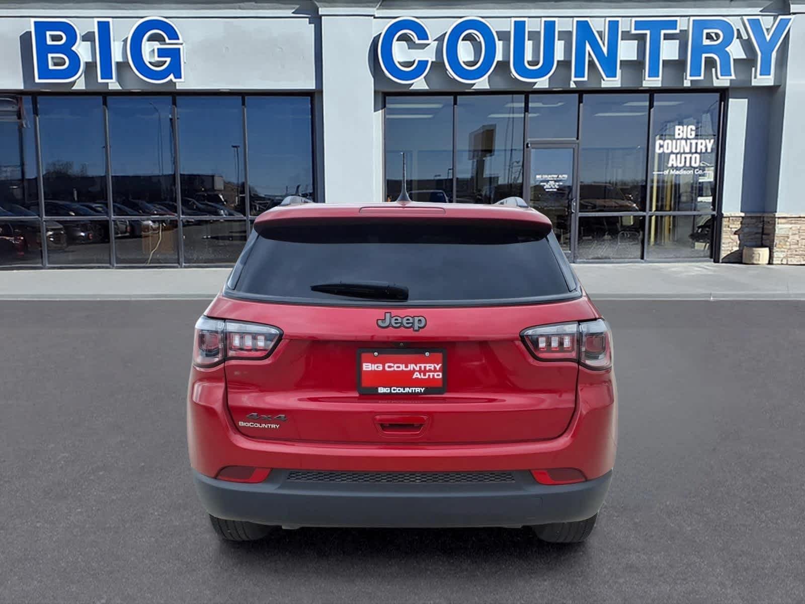 Used 2026 Jeep Compass Latitude AWD/4WD image 6