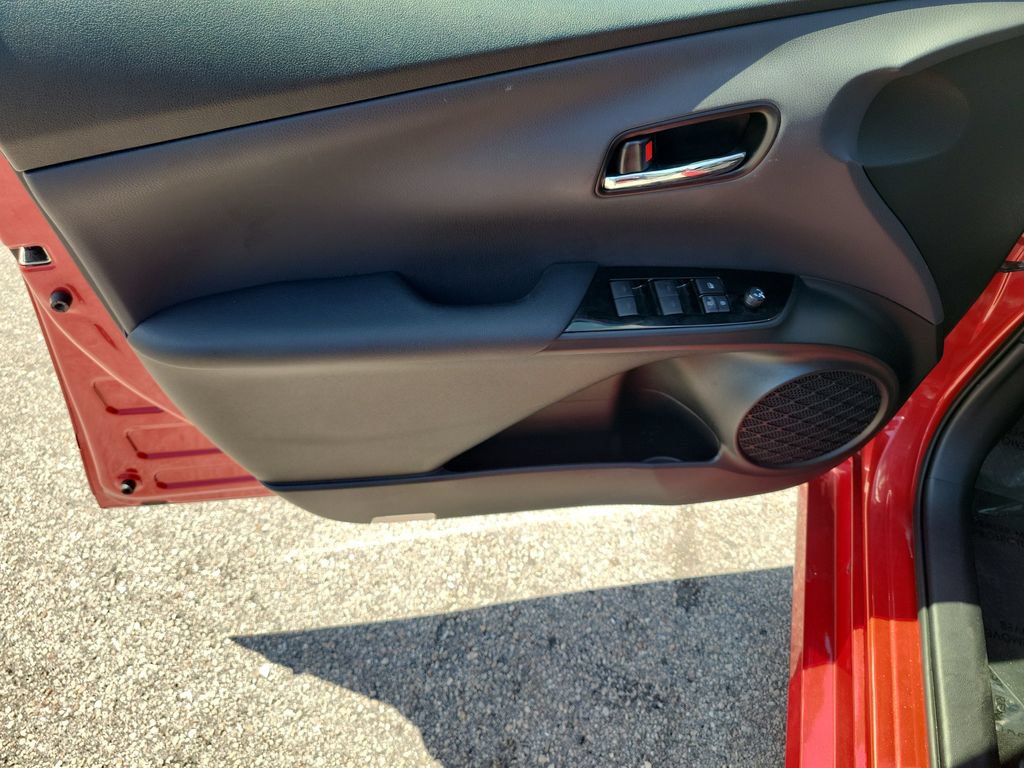 Certified 2020 Toyota Prius LE AWD/4WD image 19