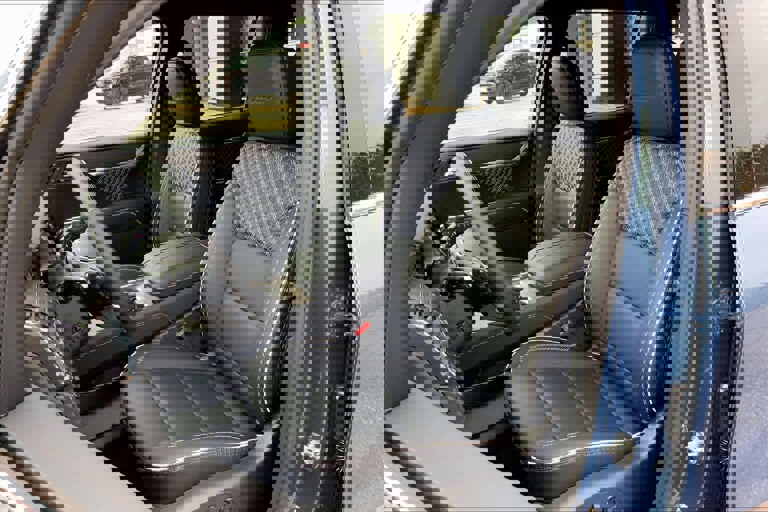 New 2026 GMC Acadia Denali image 9