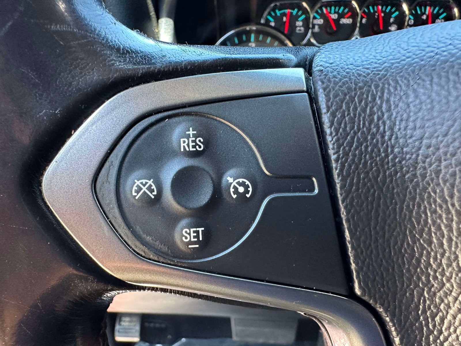 Used 2018 Chevrolet Silverado 1500 LT w/ All Star Edition AWD/4WD image 15