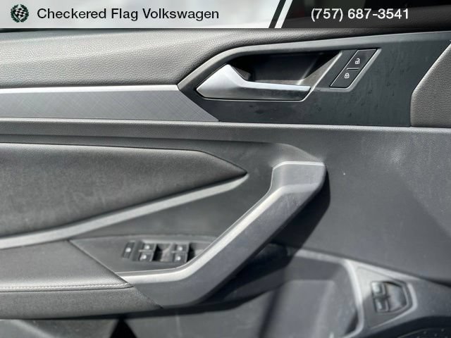 Used 2022 Volkswagen Jetta SE FWD image 14