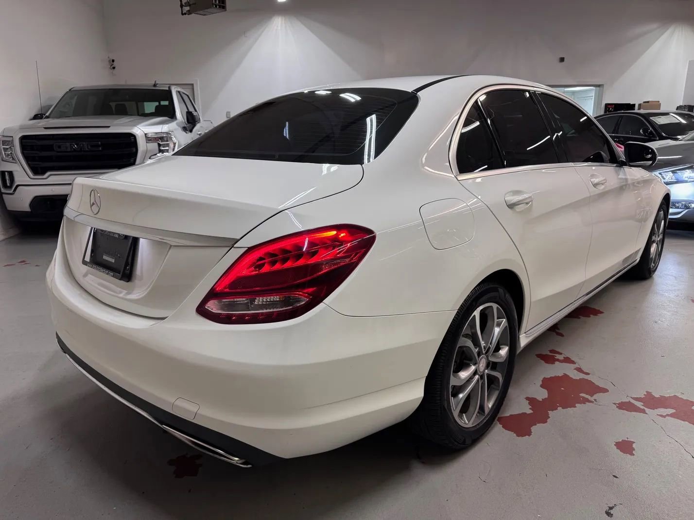 Used 2016 Mercedes-Benz C 300 Sedan image 3