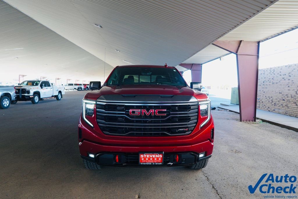 Used 2024 GMC Sierra 1500 AT4 w/ Technology Package image 2