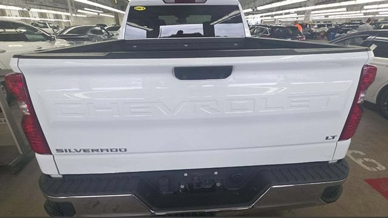 Used 2023 Chevrolet Silverado 1500 LT AWD/4WD image 21