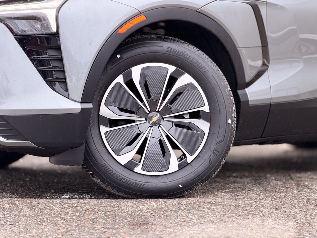 New 2026 Chevrolet Blazer EV LT AWD/4WD image 2