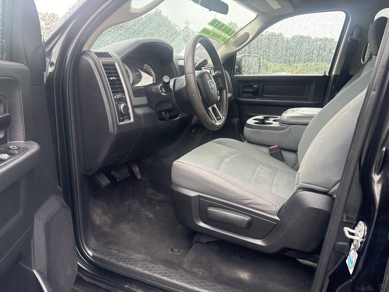 Used 2017 RAM 1500 ST w/ SXT Appearance Group AWD/4WD image 13