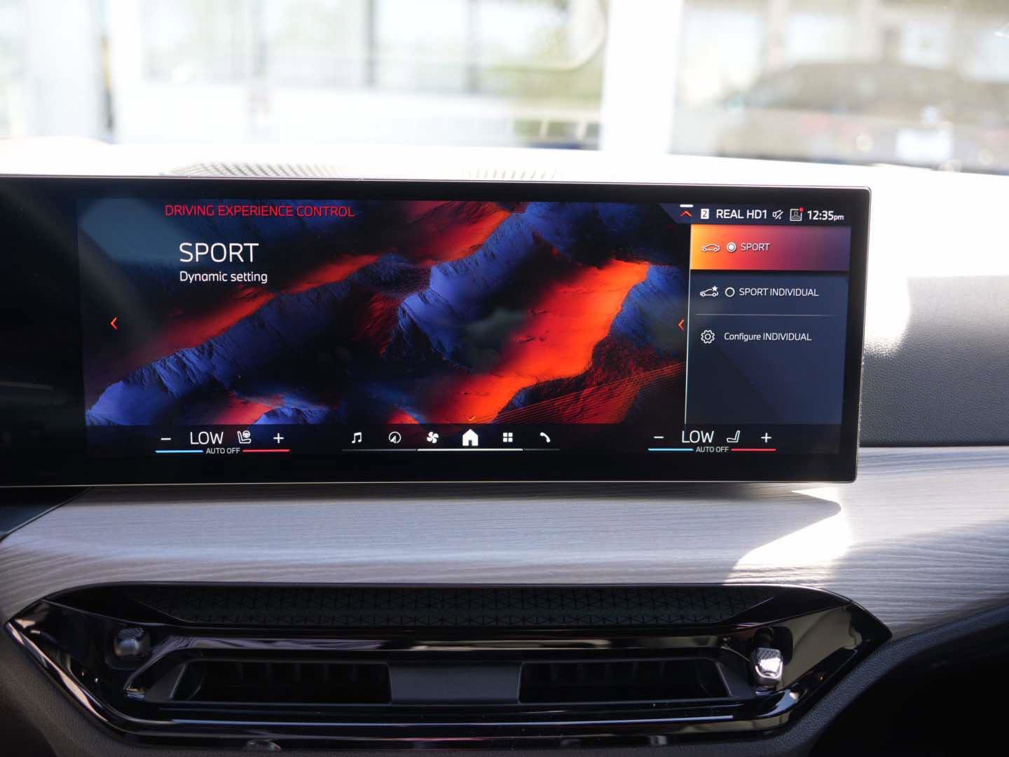 Certified 2025 BMW i4 xDrive40i image 18