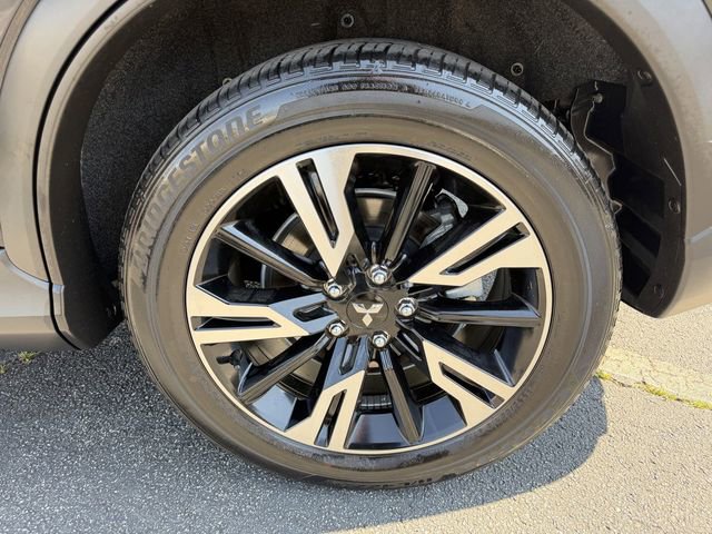 Used 2024 Mitsubishi Eclipse Cross SE image 42