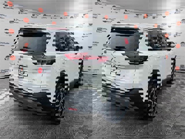 Certified 2023 Nissan Rogue SV image 5