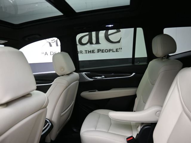 Used 2024 Cadillac XT6 Sport w/ Technology Package image 26