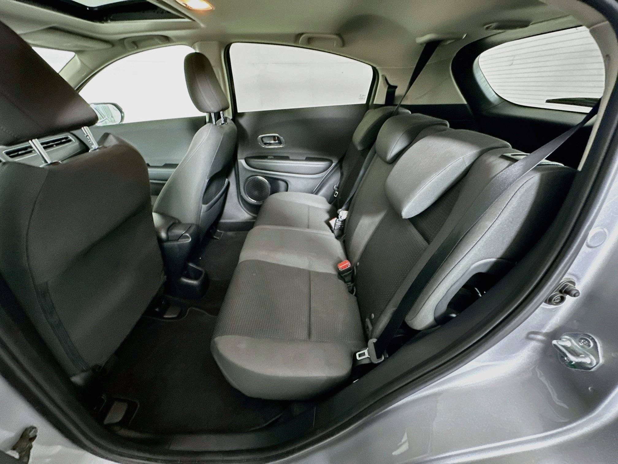 Used 2022 Honda HR-V EX image 28