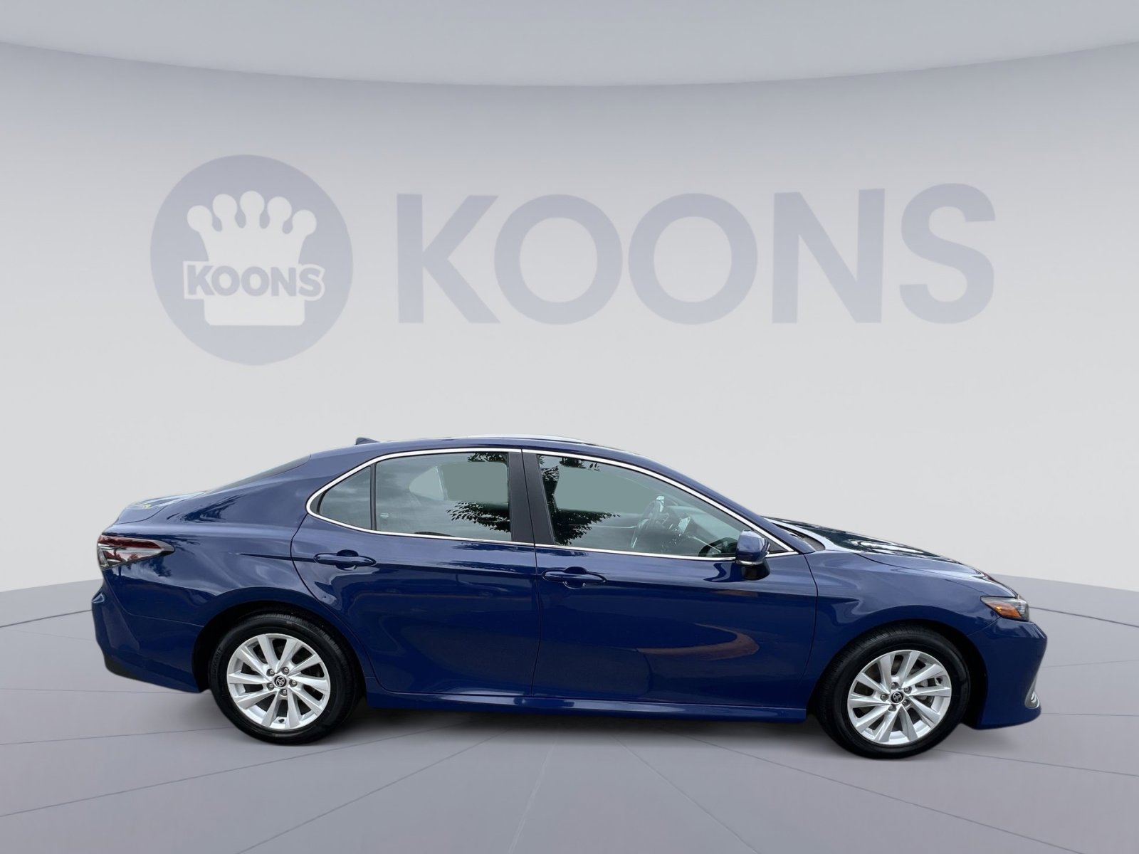 Used 2024 Toyota Camry LE FWD image 12
