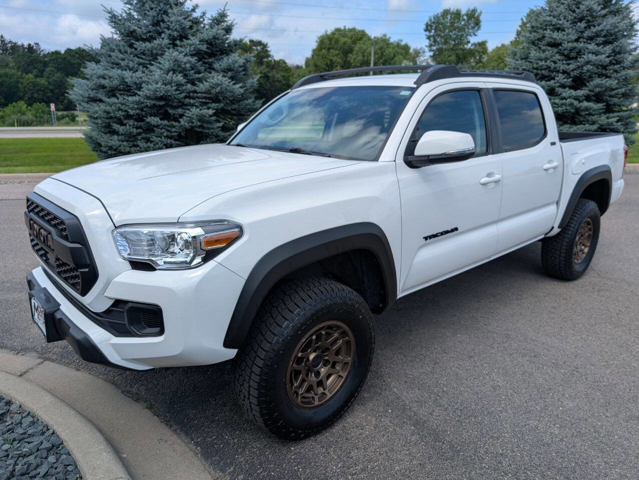 Used 2023 Toyota Tacoma 4x4 Double Cab w/ Trail Edition image 5