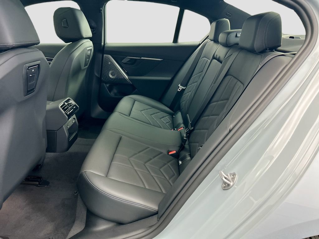 New 2026 BMW i5 eDrive40 w/ M Sport Package image 20
