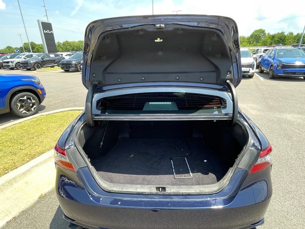 Used 2022 Toyota Camry XSE FWD image 9