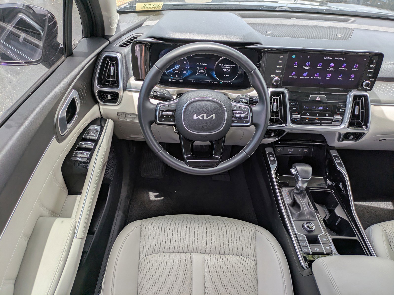 Certified 2023 Kia Sorento SX FWD image 14