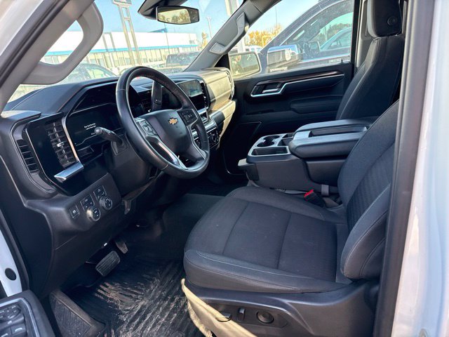 Used 2025 Chevrolet Silverado 1500 LT w/ Work Truck Package AWD/4WD image 17