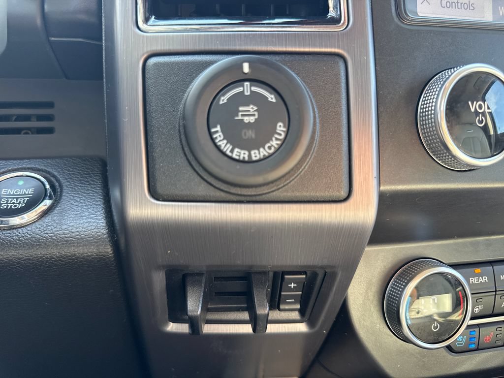 Certified 2021 Ford Expedition Max Platinum RWD image 23