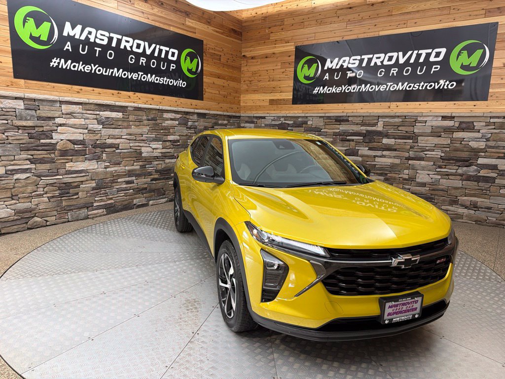 Used 2024 Chevrolet Trax RS w/ Driver Confidence Package FWD image 13