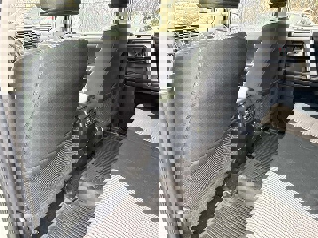 Used 2019 Toyota 4Runner SR5 w/ Four Season Floor Mat Package image 17