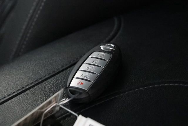 Used 2019 Nissan Rogue SV AWD/4WD image 37