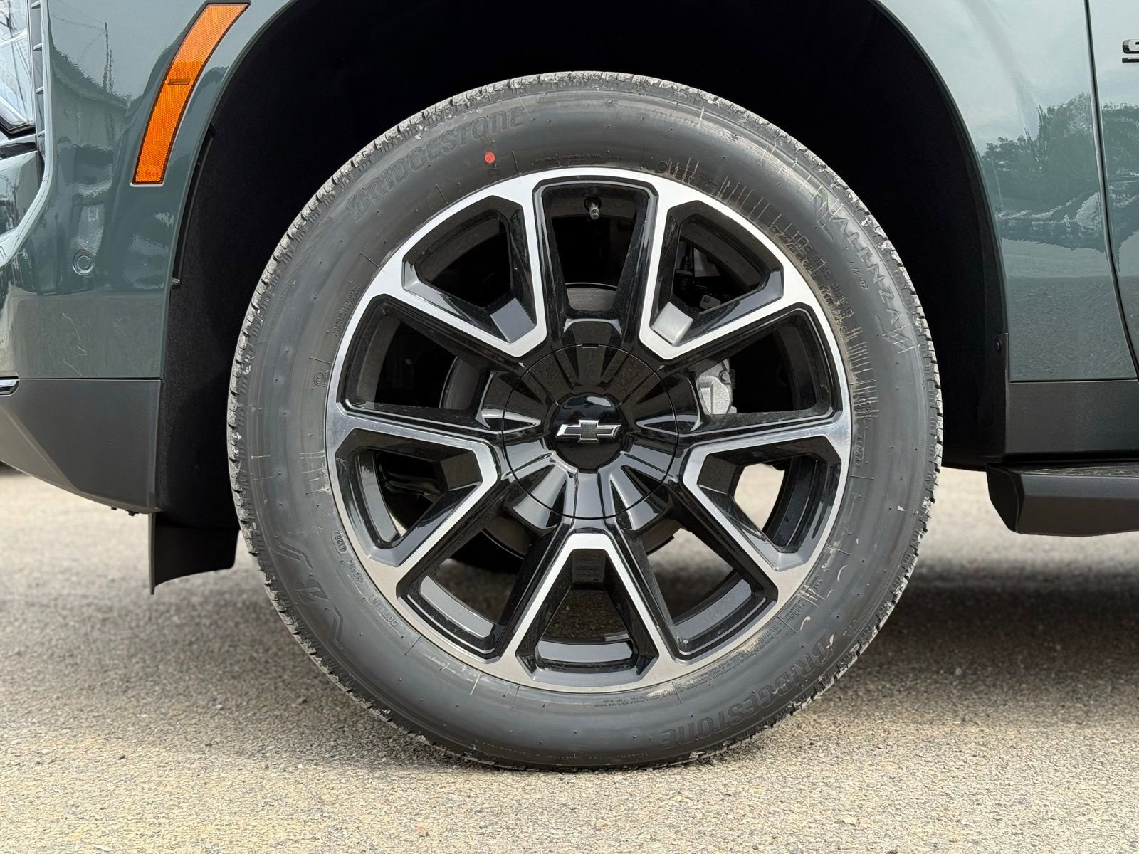 New 2026 Chevrolet Suburban RST AWD/4WD image 7