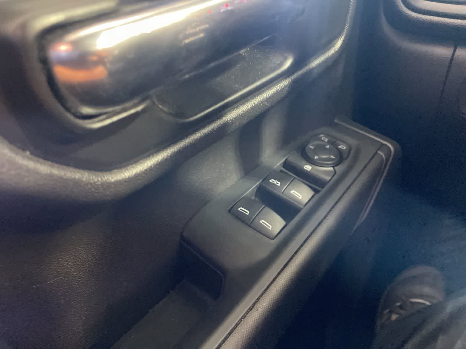 Used 2022 Chevrolet Silverado 1500 Custom RWD image 24
