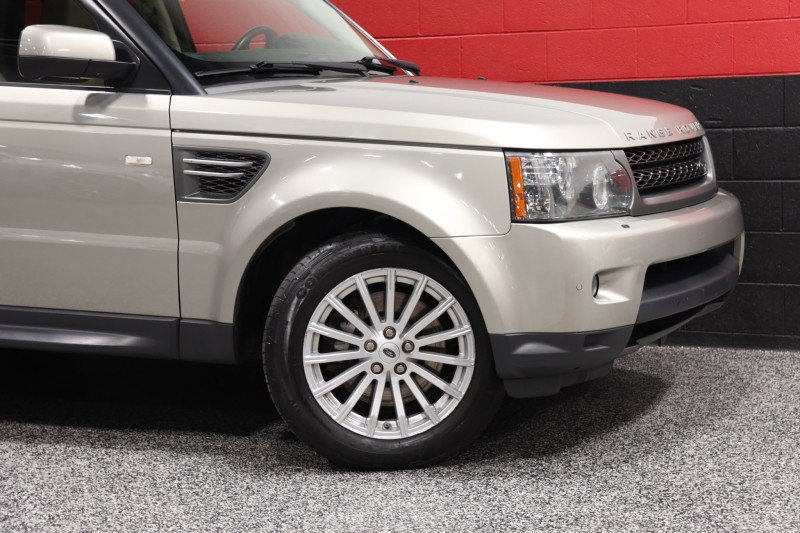 Used 2011 Land Rover Range Rover Sport HSE AWD/4WD image 3