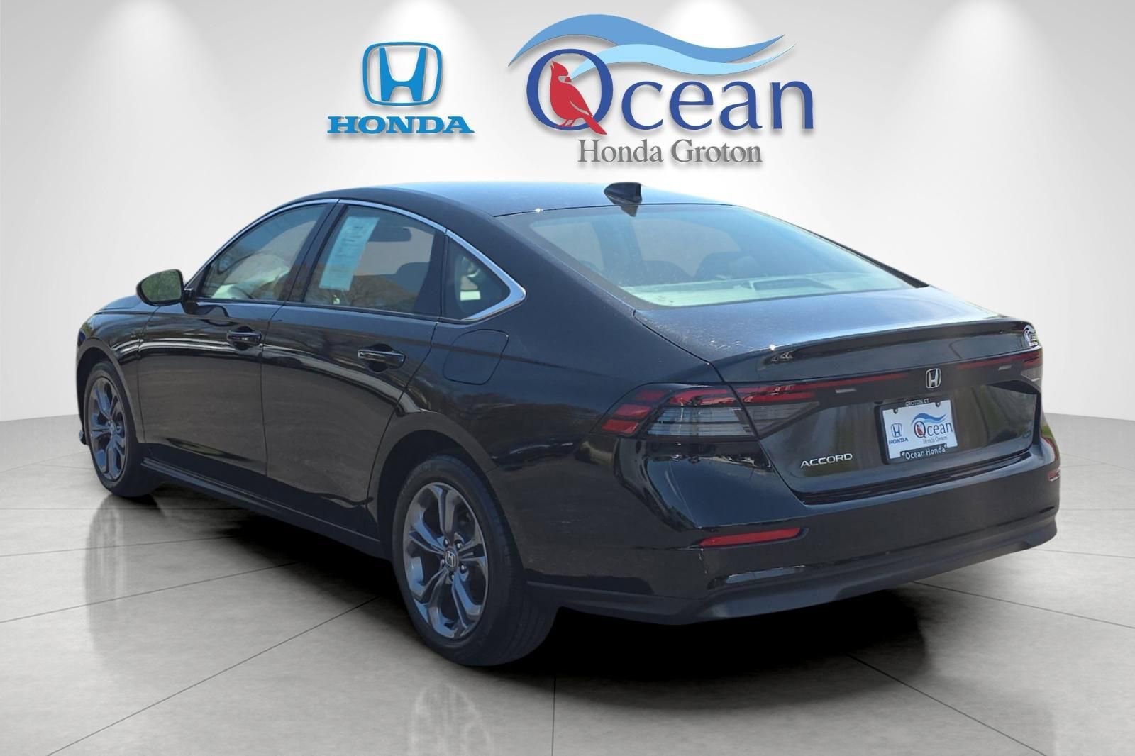 Used 2024 Honda Accord EX image 5