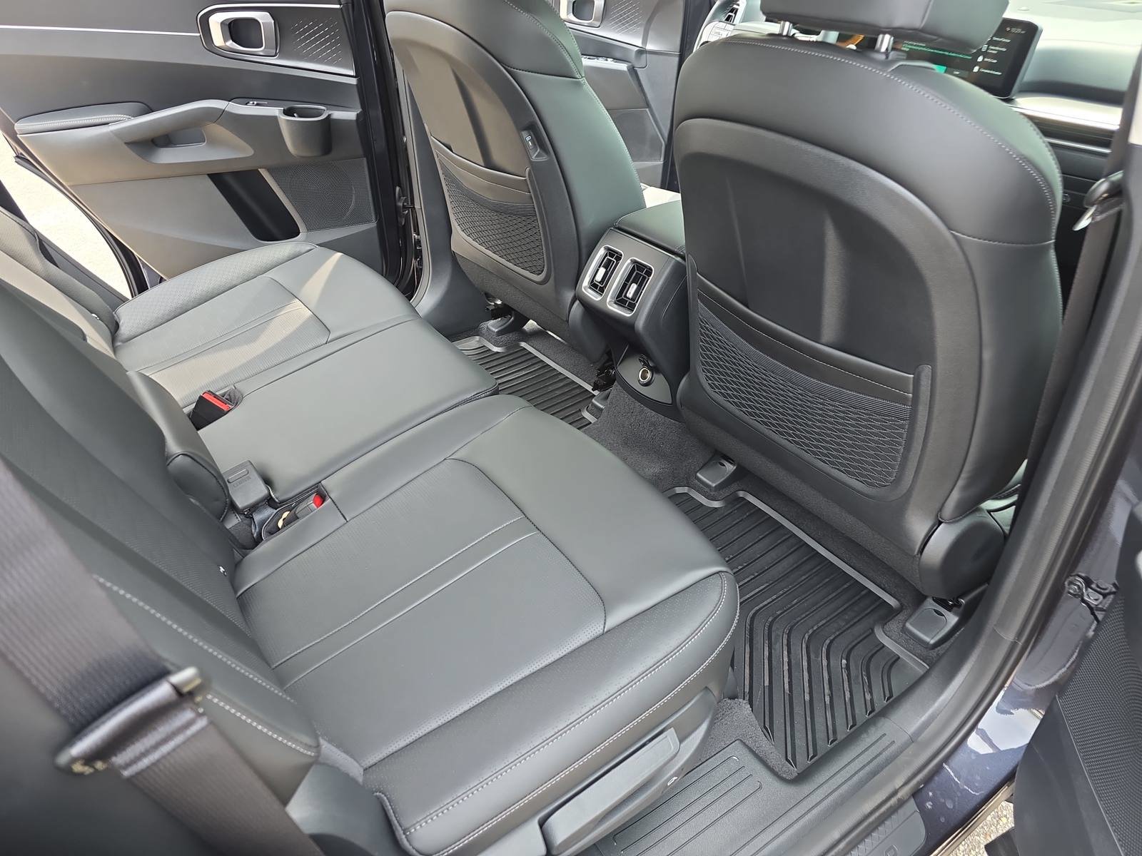 New 2026 Kia Sorento S w/ S Panoramic Sunroof Package FWD image 11