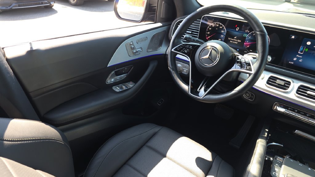 Certified 2025 Mercedes-Benz GLS 450 4MATIC image 26