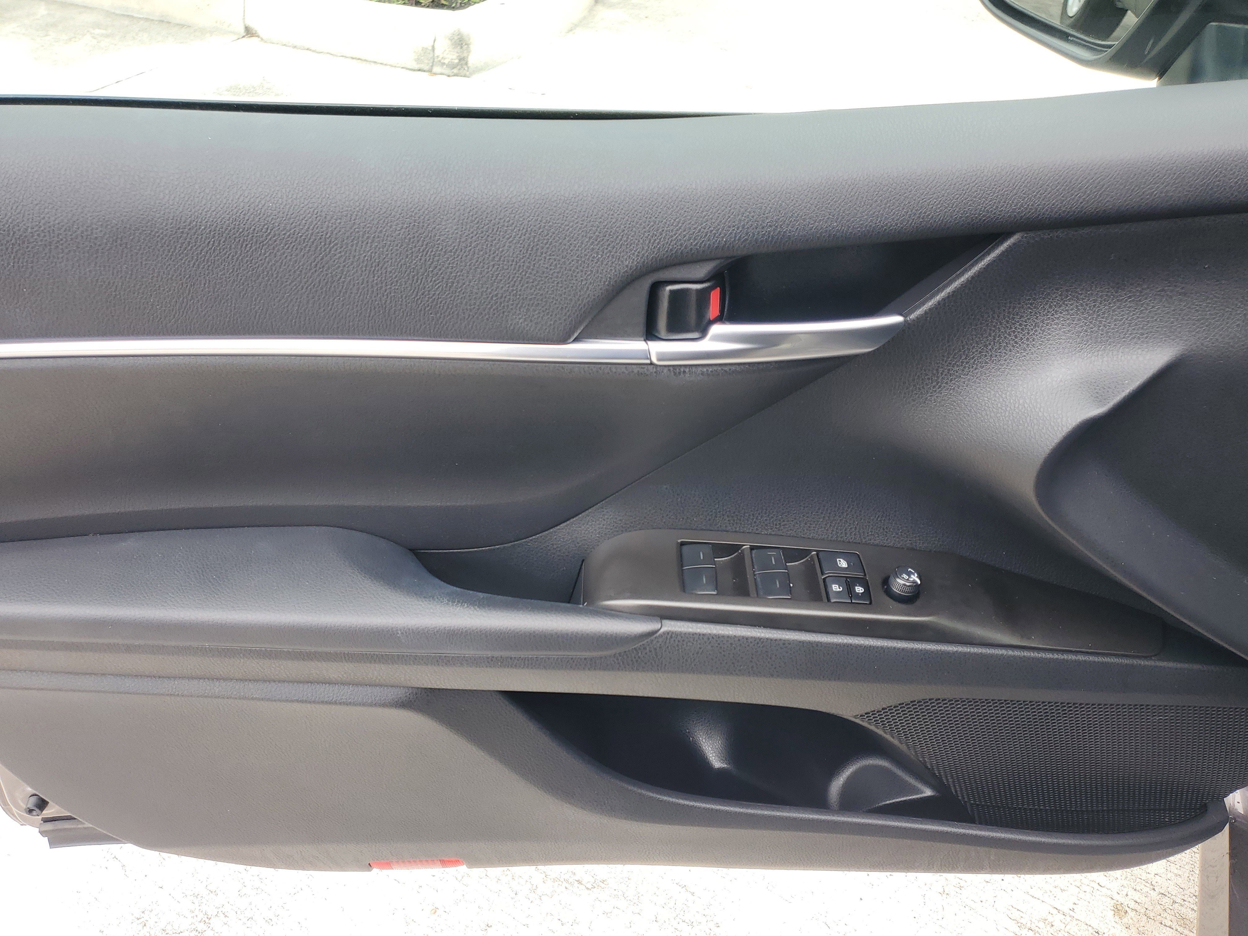 Used 2024 Toyota Camry LE w/ Convenience Package image 19