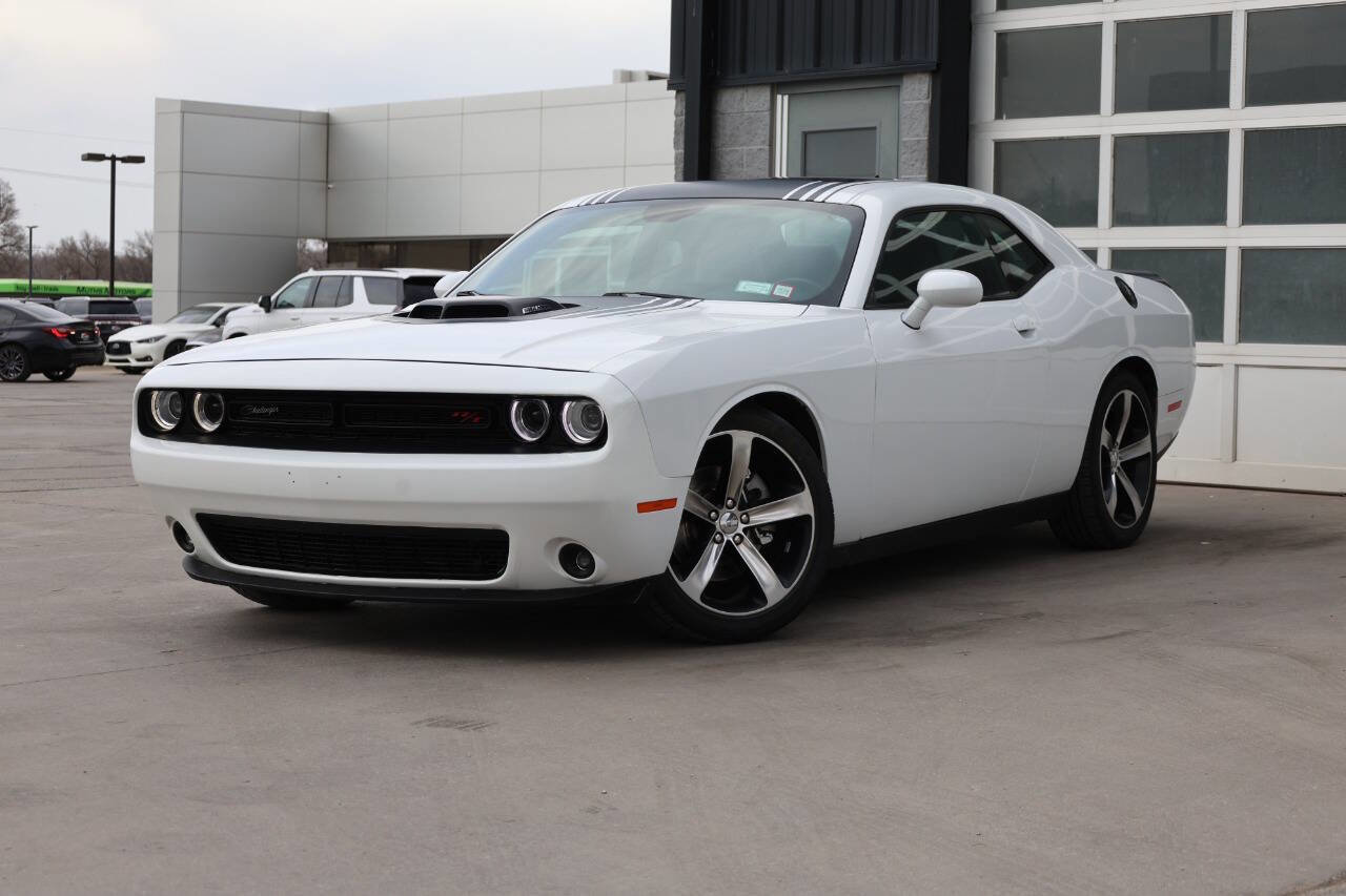 Used 2016 Dodge Challenger R/T Plus image 3