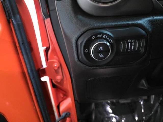 Used 2020 Jeep Gladiator Sport w/ Quick Order Package 24S AWD/4WD image 17
